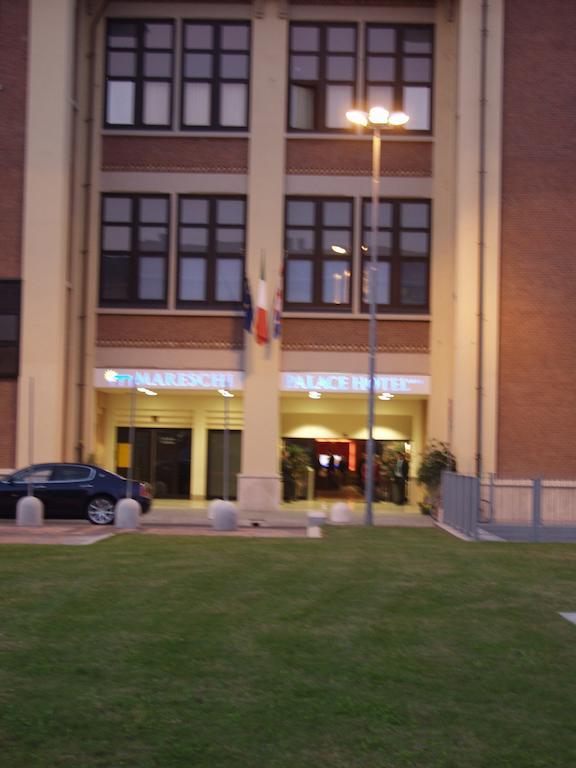 Hotel Mareschi Palace Novara Exterior photo