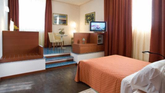 Hotel Mareschi Palace Novara Room photo